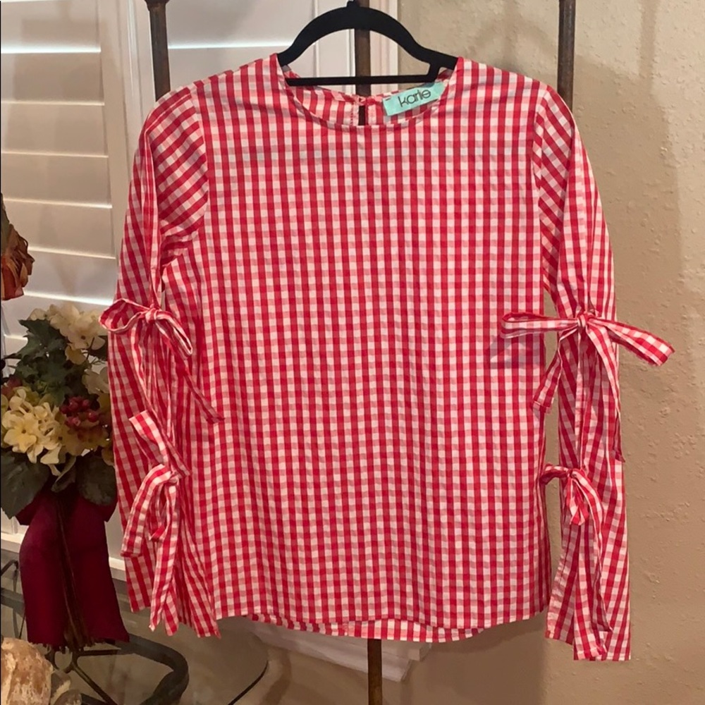 ❤️Super cute Karlie top❤️